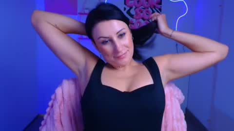 Snapshot of _emma_lay chatting on 10-30-25, 06:59 Emma online show from 10-30-25, 06:59