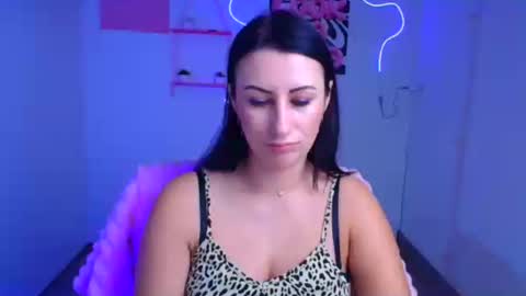 Snapshot of _emma_lay chatting on 11-03-25, 12:50 Emma online show from 11-03-25, 12:50