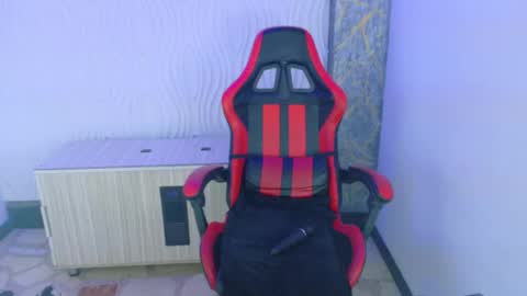 Emmaa Harper3 online show from 10-14-25, 06:25