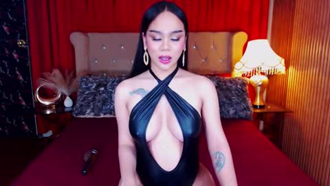 Snapshot of _empressvalerie_ chatting on 10-24-25, 09:38 _empressvalerie_ online show from 10-24-25, 09:38