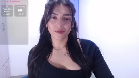  Erica Vanderhill  online show from 10-07-25, 11:57