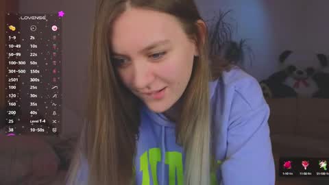 Evie online show from 01-12-25, 08:36