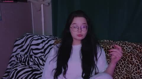 Snapshot of _favorite_ chatting on 12-16-25, 07:41 KENDALL NATHAN MARRY RYANPVT IS OPEN online show from 12-16-25, 07:41