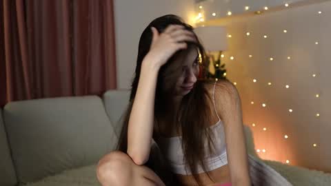 Goldy Grace online show from 12-24-24, 11:28