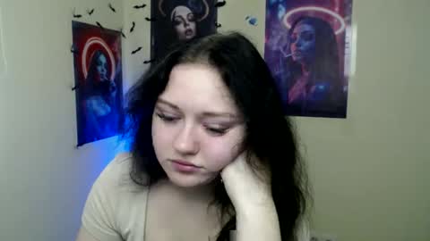 Alice online show from 11-26-25, 06:58