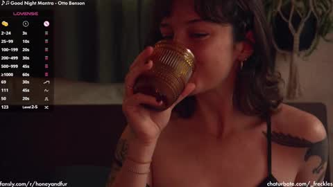 Snapshot of _freckles chatting on 01-21-25, 09:57 Jacqui Queen goddess motorcycle mozzarella Jaq next livestream see bio online show from 01-21-25, 09:57