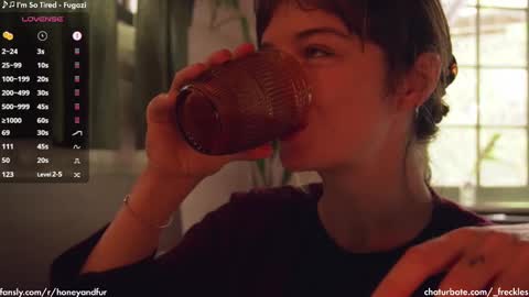 Snapshot of _freckles chatting on 02-12-25, 10:26 Jacqui Queen goddess motorcycle mozzarella Jaq next livestream see bio online show from 02-12-25, 10:26