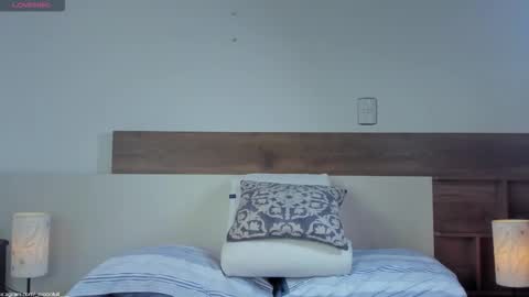 Snapshot of _fullmoon chatting on 11-18-25, 08:02 fullmoon online show from 11-18-25, 08:02