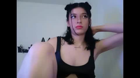 Mia-foster online show from 02-27-25, 07:47