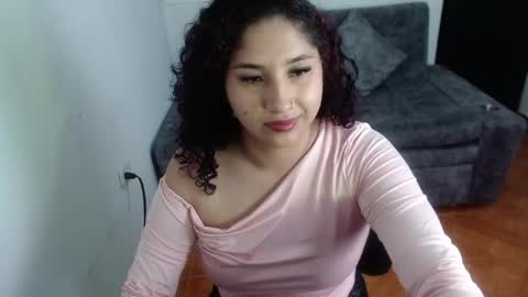 Snapshot of _gia_dior chatting on 10-24-25, 11:28 Gia Independent model online show from 10-24-25, 11:28