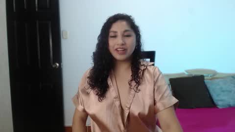 Snapshot of _gia_dior chatting on 11-23-25, 02:00 Gia Independent model online show from 11-23-25, 02:00
