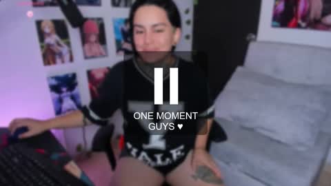 Snapshot of _gleep chatting on 11-16-25, 01:33 LEEP online show from 11-16-25, 01:33