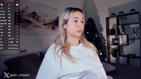 Rina online show from 12-26-24, 01:40