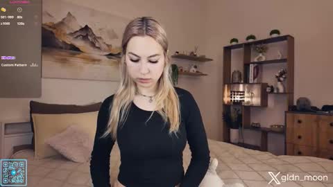 Rina online show from 10-15-25, 11:49