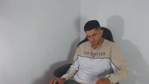 Snapshot of _grasshopper chatting on 02-20-26, 02:08 _grasshopper online show from 02-20-26, 02:08