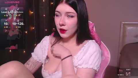 Tori online show from 02-17-25, 09:35