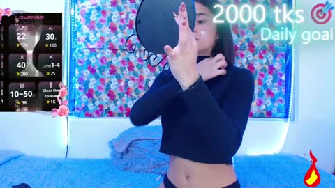 Gwen online show from 01-23-25, 05:02