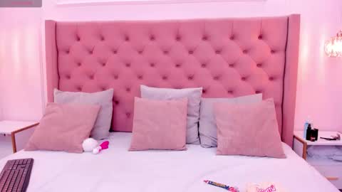 Snapshot of _hanna_bakerr_ chatting on 11-11-25, 09:26 Hanna online show from 11-11-25, 09:26