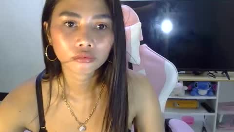 Snapshot of _hazumi chatting on 10-22-25, 04:07 _hazumi online show from 10-22-25, 04:07