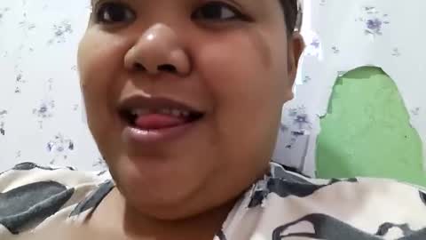 Snapshot of _hershey003 chatting on 09-08-25, 11:48 _hershey003 online show from 09-08-25, 11:48