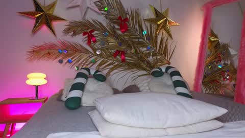 Holly online show from 01-21-25, 05:38