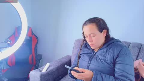 Honey online show from 10-17-25, 02:41