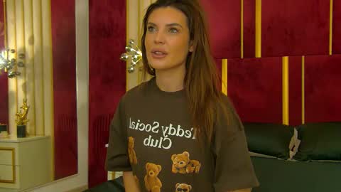 _hot_neighbour online show from 01-15-26, 04:28