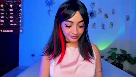 Snapshot of _hotpink chatting on 02-25-25, 11:11 Jenn  online show from 02-25-25, 11:11