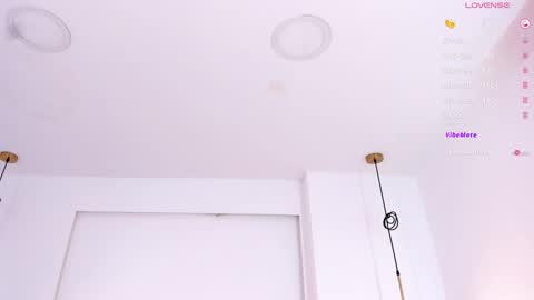 Darlis  online show from 01-24-25, 01:56