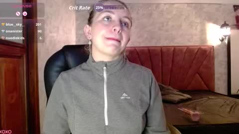 Snapshot of _isaabellaa chatting on 10-23-25, 01:10 Isa online show from 10-23-25, 01:10