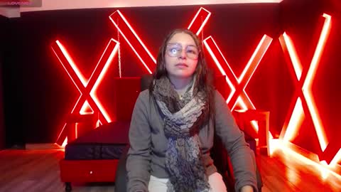 Snapshot of _isaabellaa chatting on 11-12-25, 11:10 Isa online show from 11-12-25, 11:10