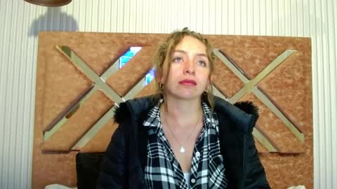 Isa online show from 04-01-26, 01:39