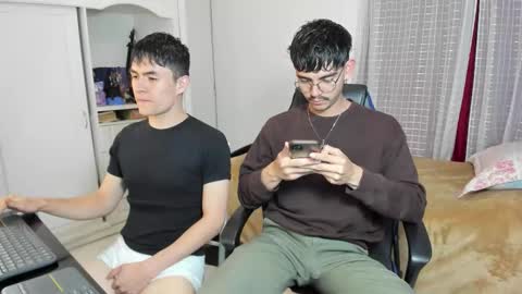 Snapshot of _jamesboy chatting on 10-13-25, 10:32 James online show from 10-13-25, 10:32