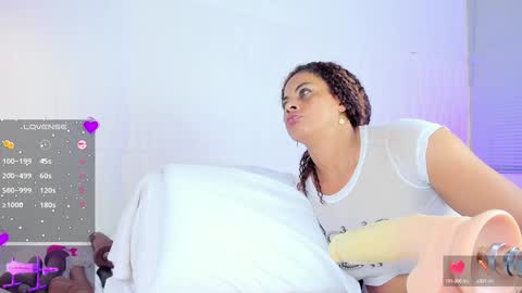 _jasminnee_ online show from 01-16-25, 07:31