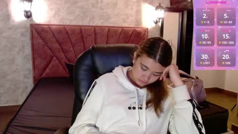 _jeessy online show from 10-27-25, 03:10