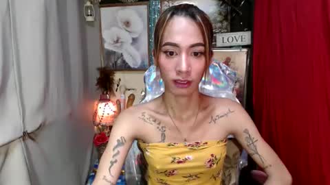 Snapshot of _jejebel chatting on 11-11-25, 06:57 Maria online show from 11-11-25, 06:57