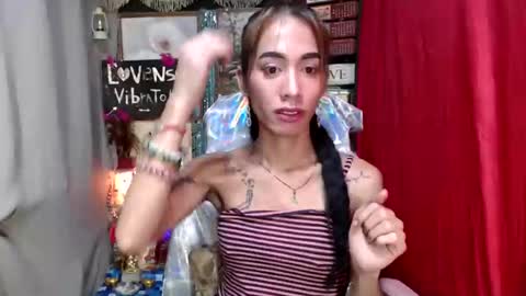 Snapshot of _jejebel chatting on 11-13-25, 02:43 Maria online show from 11-13-25, 02:43