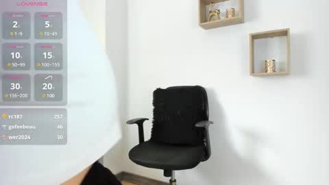 Jeniffer hot online show from 03-07-25, 05:38