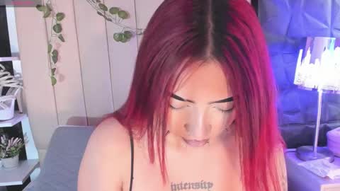 Mia online show from 01-14-26, 03:39