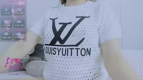 Joly online show from 10-19-25, 04:02