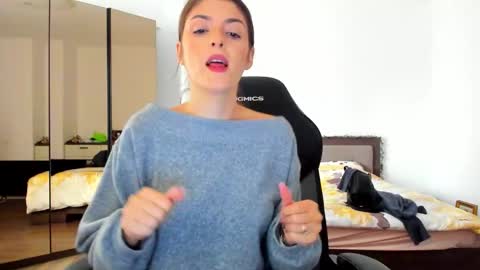 _just_a_simple_girl online show from 10-24-25, 09:38