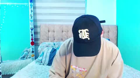 mod online show from 03-08-26, 04:27