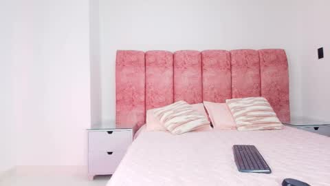 Kendall online show from 12-17-25, 12:11