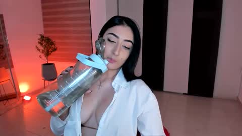 Snapshot of _kennya chatting on 11-23-25, 12:43 Kendra online show from 11-23-25, 12:43