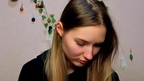 _kikiclark_ online show from 02-01-26, 06:17