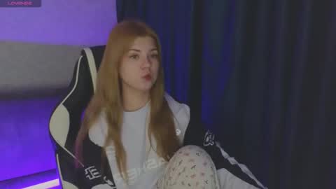 Snapshot of _kirieshka chatting on 10-14-25, 01:56 Molly Emily online show from 10-14-25, 01:56