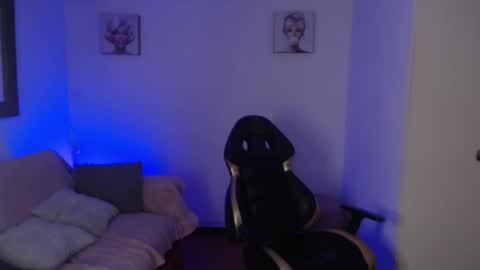 _kitten_1 online show from 12-22-25, 02:08