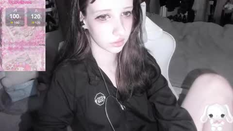 Snapshot of _kuroneeko_ chatting on 03-04-26, 08:20 kuro online show from 03-04-26, 08:20