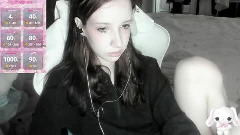 Snapshot of _kuroneeko_ chatting on 04-06-26, 07:09 kuro online show from 04-06-26, 07:09