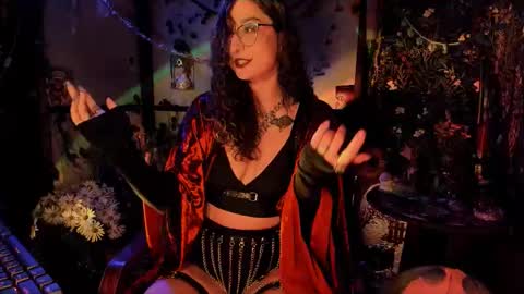 Lady Luna online show from 10-04-25, 12:41